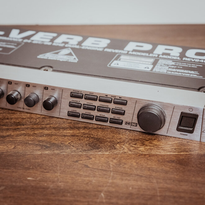 Behringer V-Verb Pro Rev2496 Ultra High-Performance 24-Bit/96 kHz Dual-Engine Reverb Modeler