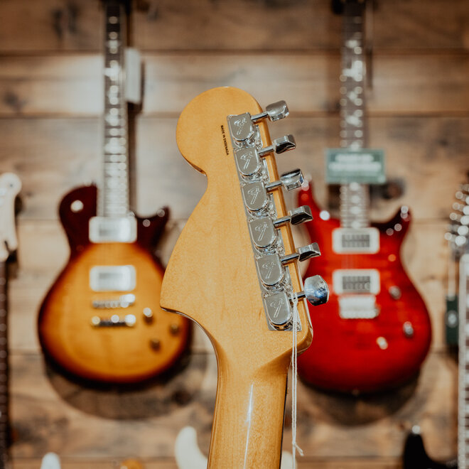 Fender 70th Anniversary Vintera II Antigua Stratocaster, Rosewood Fingerboard, Antigua, w/Vintage-Style Case