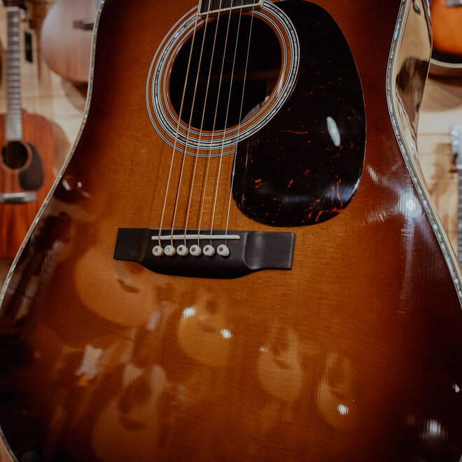 Martin D-41 Dreadnought Acoustic Guitar, Spruce/Rosewood, Ambertone Finish, w/Hardshell Case