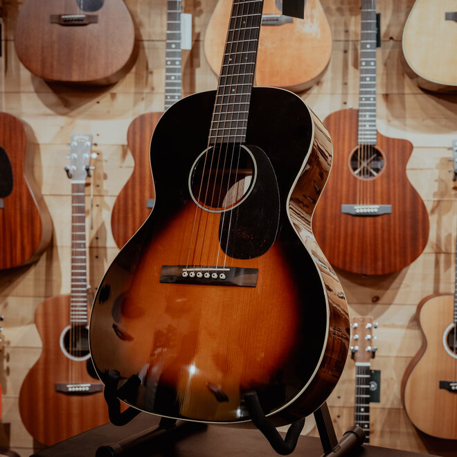 Martin CEO-7 Grand Concert Slope Shoulder Acoustic Guitar, Adirondack Spruce/Mahogany, w/Hardshell Case