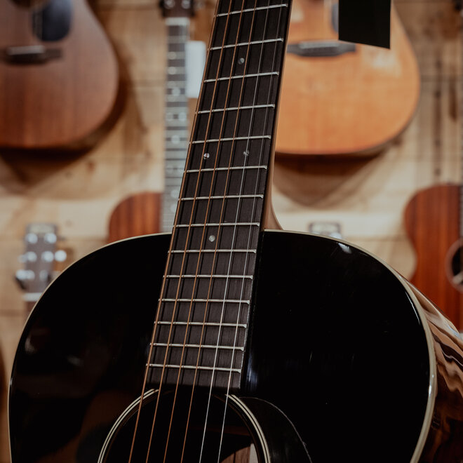 Martin CEO-7 Grand Concert Slope Shoulder Acoustic Guitar, Adirondack Spruce/Mahogany, w/Hardshell Case