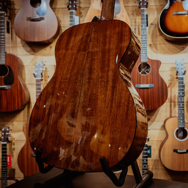 Martin 000-18 Auditorium Acoustic Guitar, Spruce/Mahogany, w/Hardshell Case