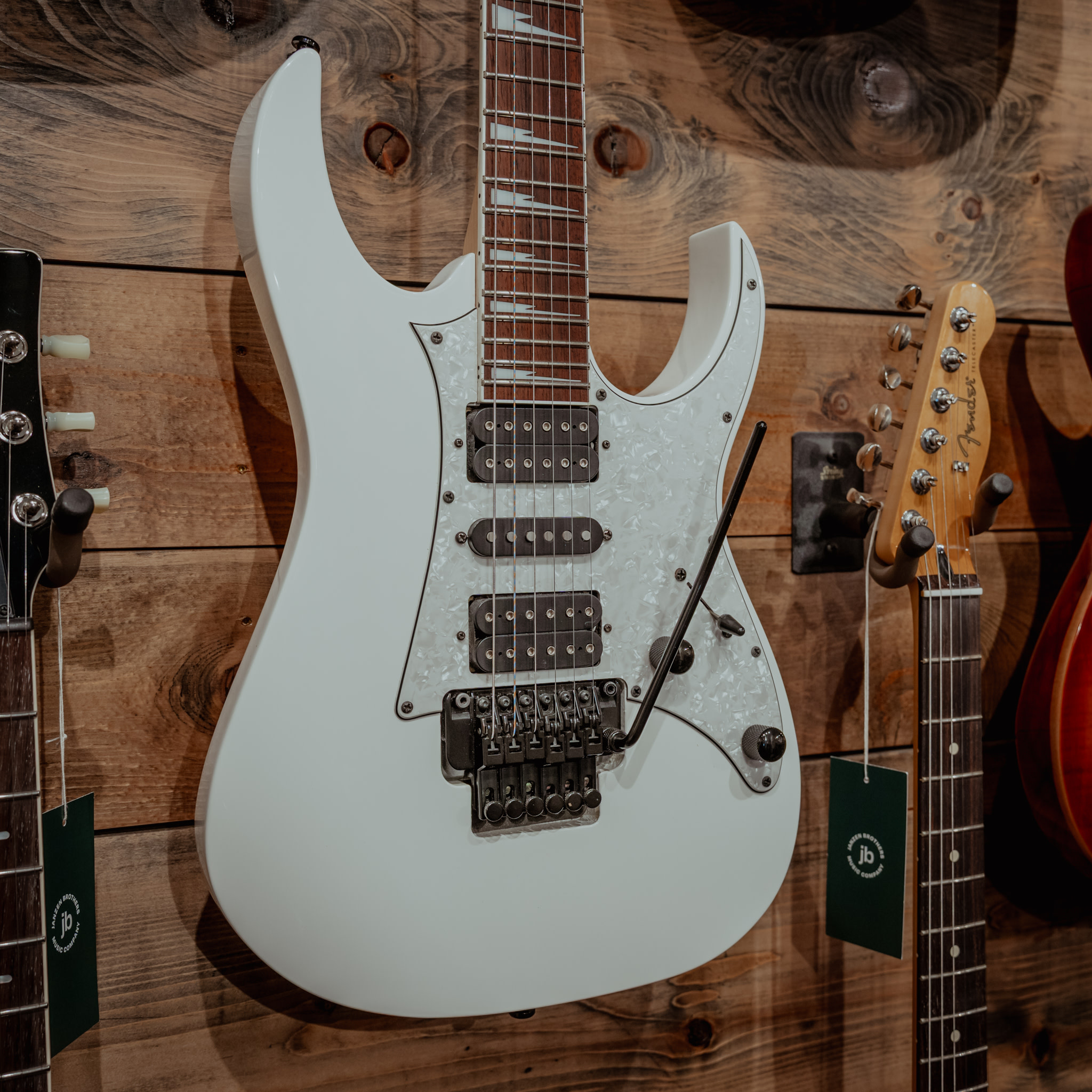 アイバニーズ RG350DXZ Ibanez RG350DXZ Electric Guitar, Whit e | USA