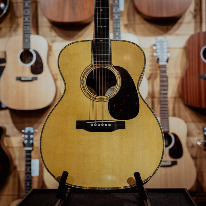 Martin 000-42EC Eric Clapton Signature 30th Anniversary Acoustic Guitar, Solid Spruce/Solid Guatemalan Rosewood, w/Hardshell Case