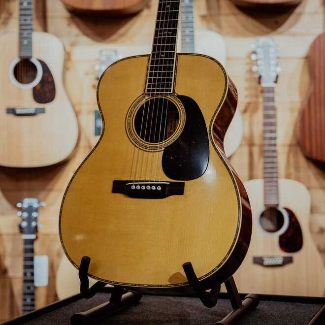 Martin 000-42EC Eric Clapton Signature 30th Anniversary Acoustic Guitar, Solid Spruce/Solid Guatemalan Rosewood, w/Hardshell Case