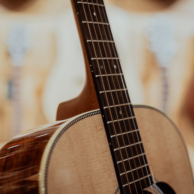 Martin O'ahu HG-28 Acoustic Guitar, Spruce/Koa, w/Gigbag