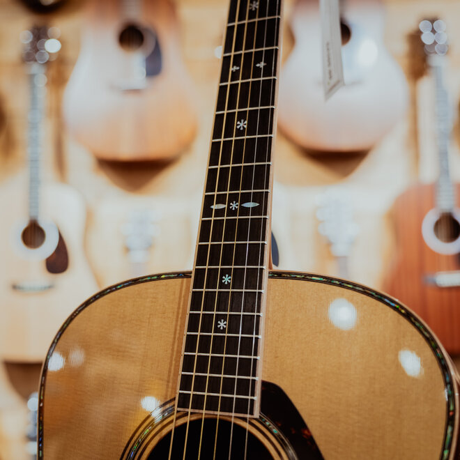 Yamaha LL36 ARE II Dreadnought Acoustic Guitar, Solid Engelmann Spruce/Solid Indian Rosewood, w/Hardshell Case
