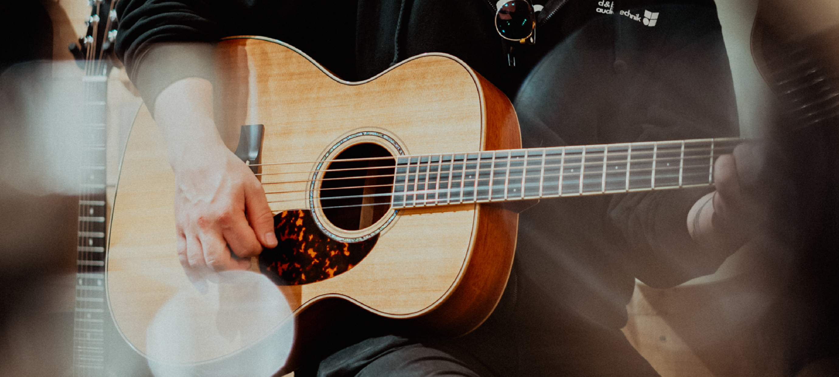 From Campfire to Concert Hall: Matching Guitar Styles to Canadian Musical Traditions