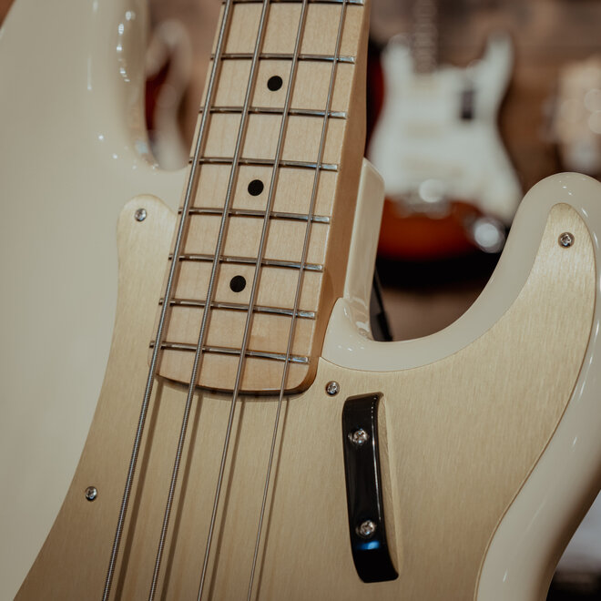 Fender JB Custom Precision Bass, Maple Fingerboard, Arctic White