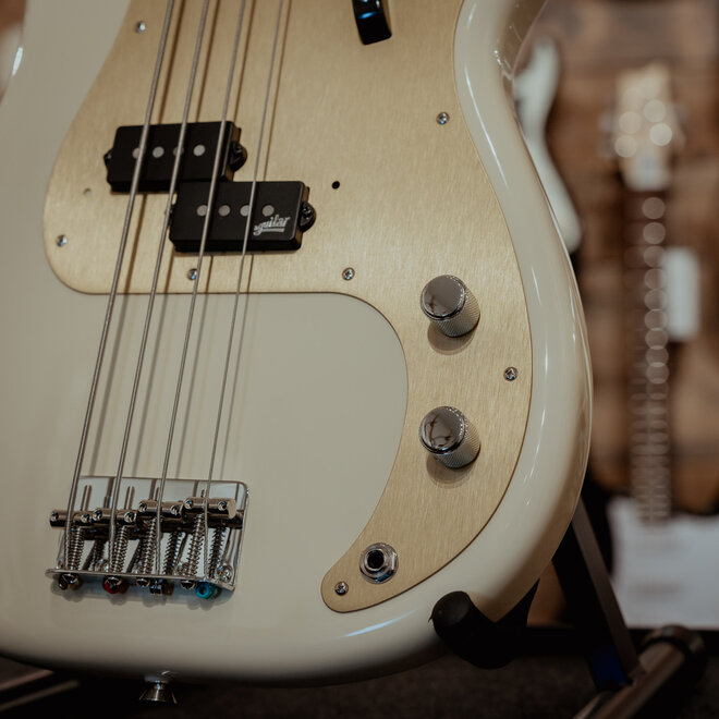 Fender JB Custom Precision Bass, Maple Fingerboard, Arctic White