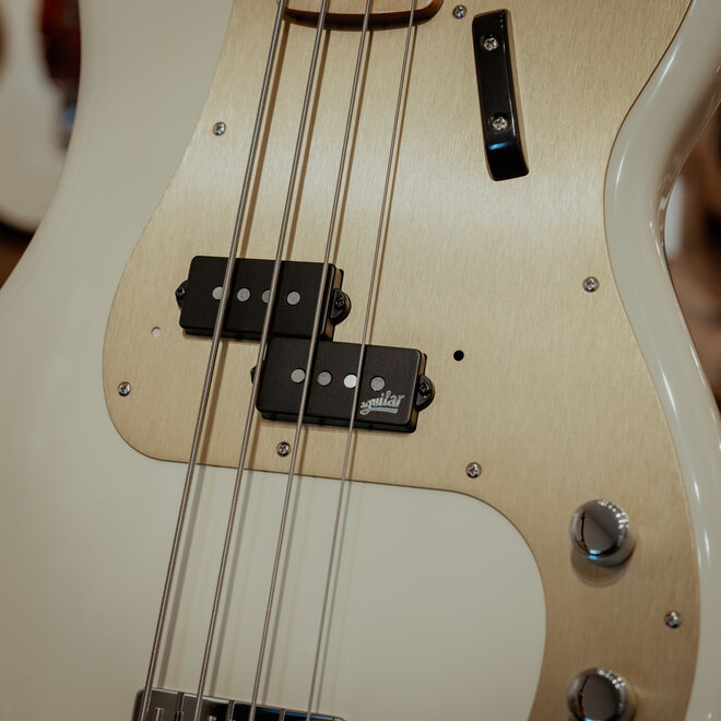 Fender JB Custom Precision Bass, Maple Fingerboard, Arctic White