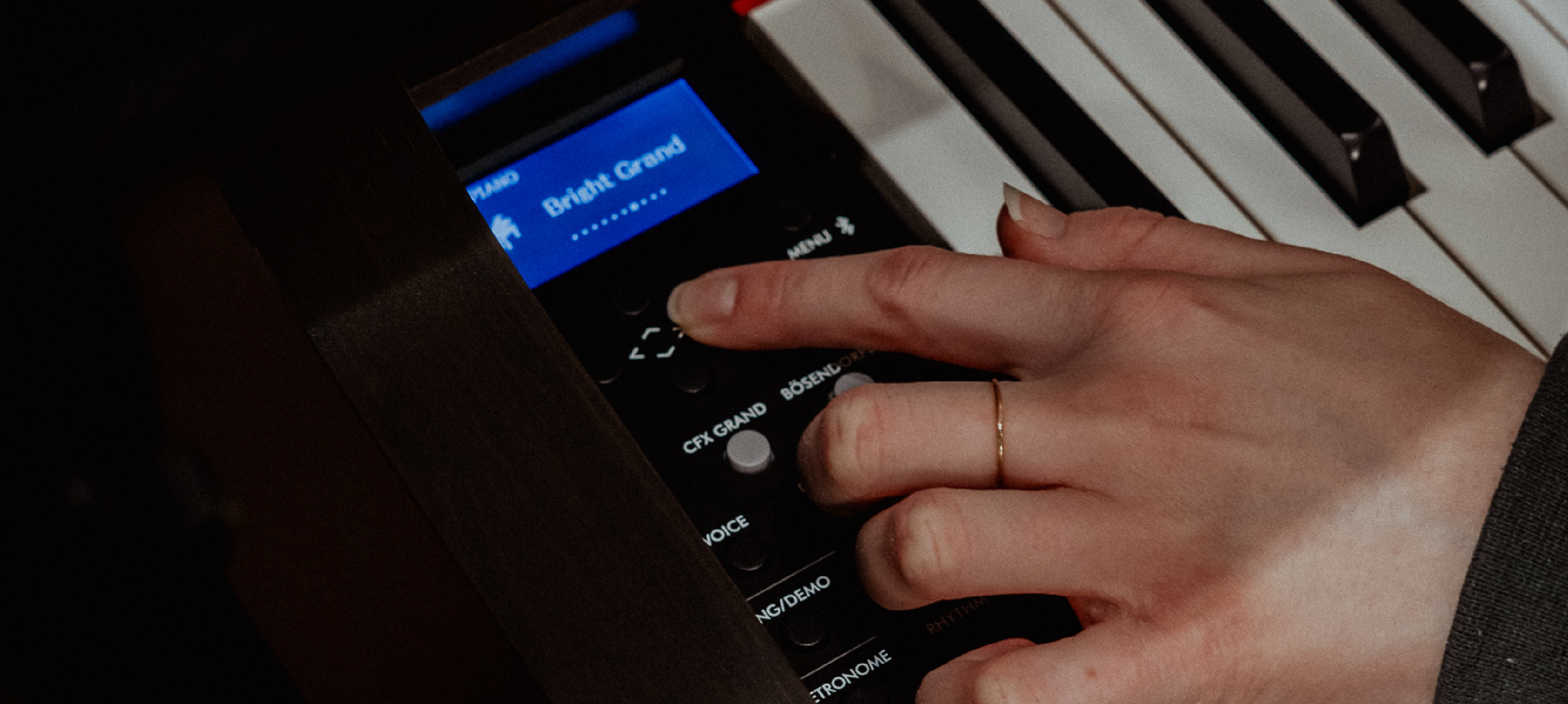 Essential Digital Piano Features: What to Look for When Buying Your First Instrument