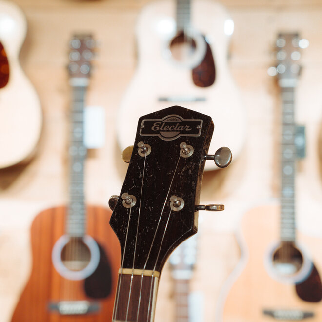 1935 Epiphone Electar Tenor Hollowbody Archtop Electric Guitar, Horseshoe Pickup w/Case