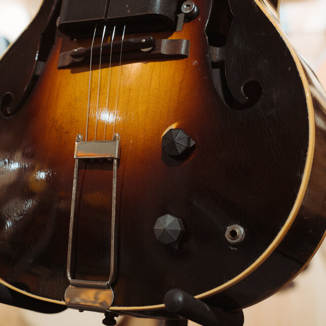 1935 Epiphone Electar Tenor Hollowbody Archtop Electric Guitar, Horseshoe Pickup w/Case