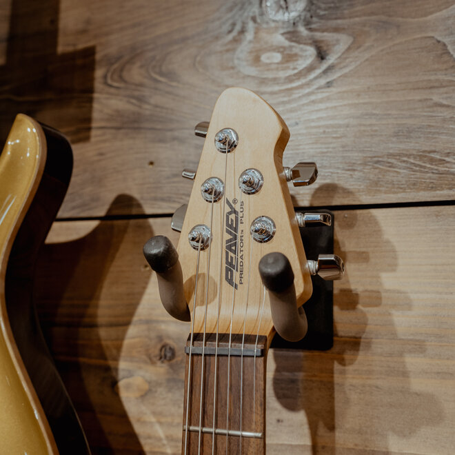 Peavey Predator Plus Electric, Transparent Red w/Gigbag