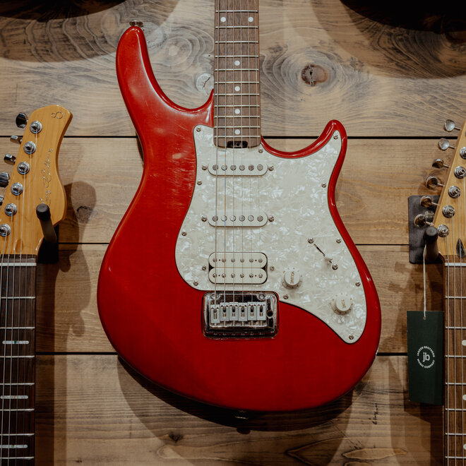 Peavey Predator Plus Electric, Transparent Red w/Gigbag