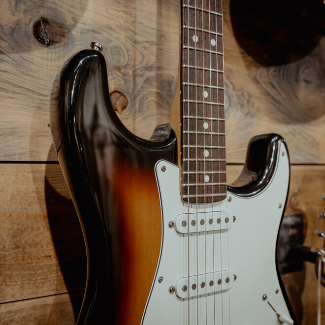 1999 Fender American Standard Stratocaster, Sunburst w/Case