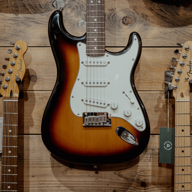 1999 Fender American Standard Stratocaster, Sunburst w/Case