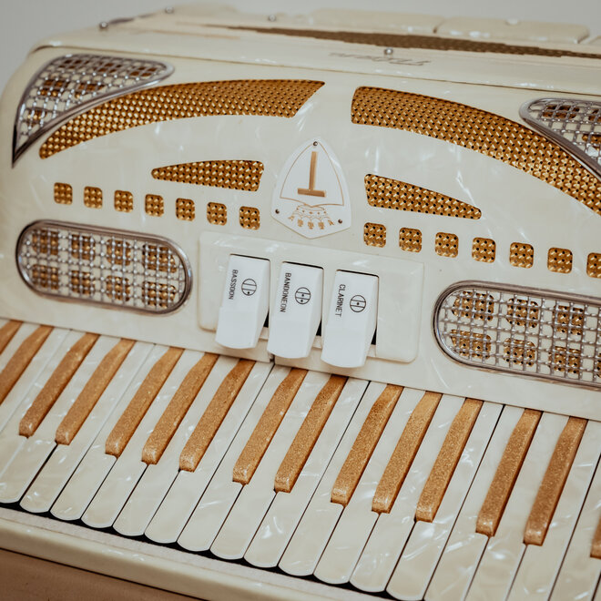 Titano Titan 120 Bass Accordion