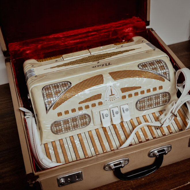 Titano Titan 120 Bass Accordion