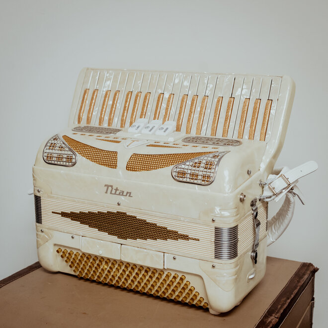 Titano Titan 120 Bass Accordion
