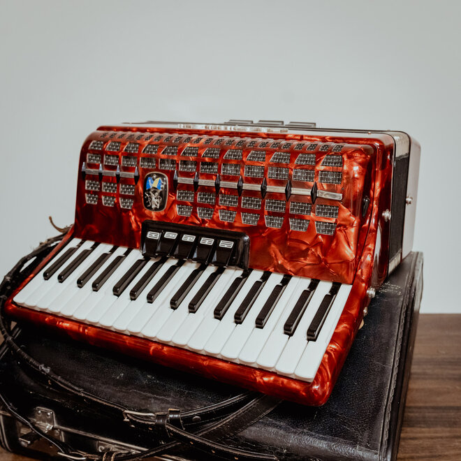 Weltmeister Meteor 120 Bass Accordion
