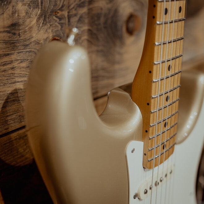2010 Fender Classic Player '50s Stratocaster, Shoreline Gold