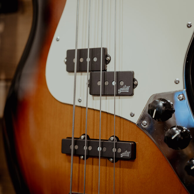 Fender JB Custom Fretless Jazz PJ Bass, Pau Ferro Fingerboard, 3-Color Sunburst