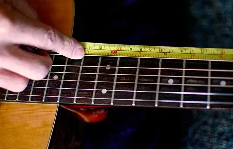 Acoustic Guitar Scale Length Explained: How 24.9" vs 25.4" vs 25.5" Impacts Playability