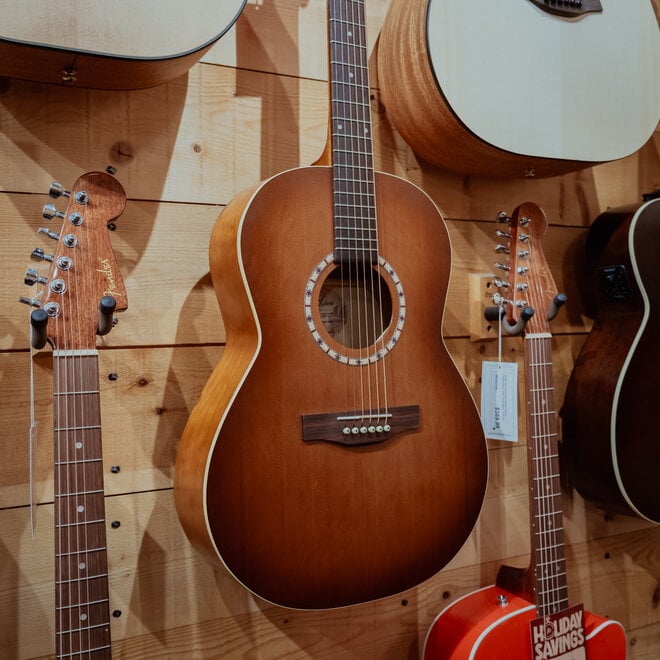 Art & Lutherie Folk Cedar Antique Burst Left Handed Acoustic Guitar w/Case