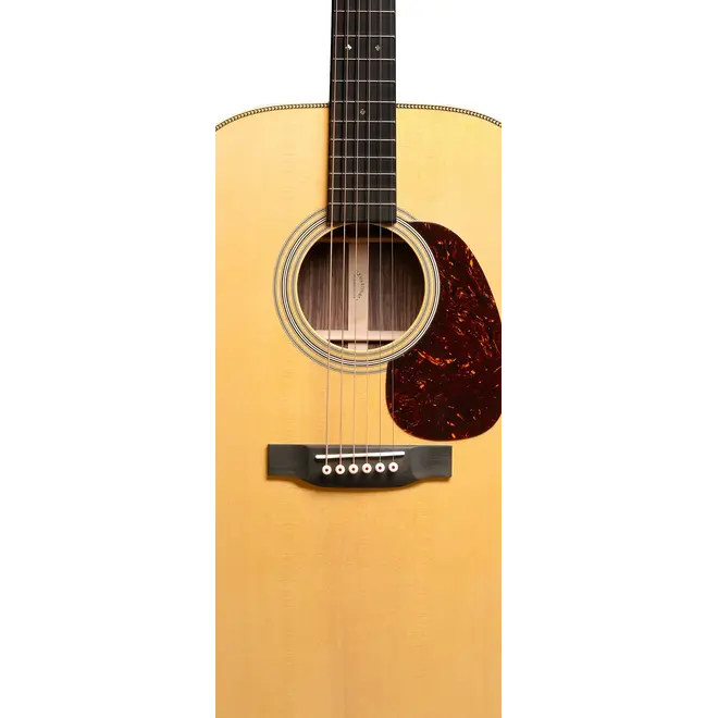 Martin Super HD-28 Dreadnought Acoustic Guitar, Spruce/Rosewood, w/Hardshell Case