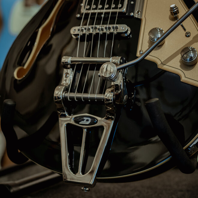 Duesenberg Starplayer TV Semi-Hollowbody Electric Guitar, Black, w/Case