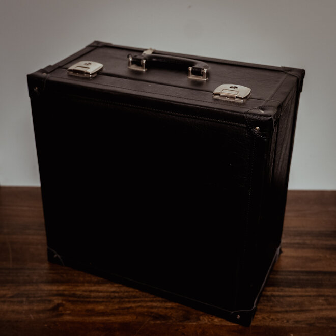 Weltmeister Rubin 60 Bass Accordion w/Case