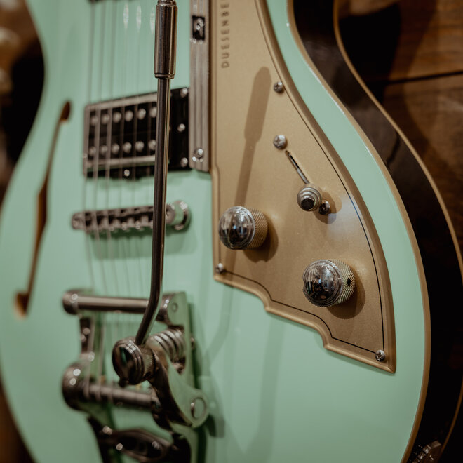 Duesenberg Starplayer TV Semi-Hollowbody Electric Guitar, Surf Green, w/Hardshell Case