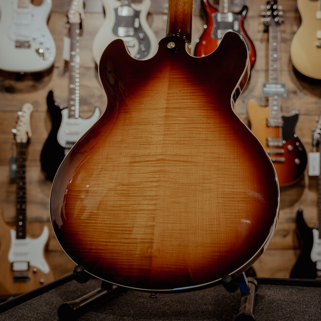 Yamaha SA2200 Semi-Hollowbody Electric Guitar, Violin Sunburst w/Deluxe Hardshell Case