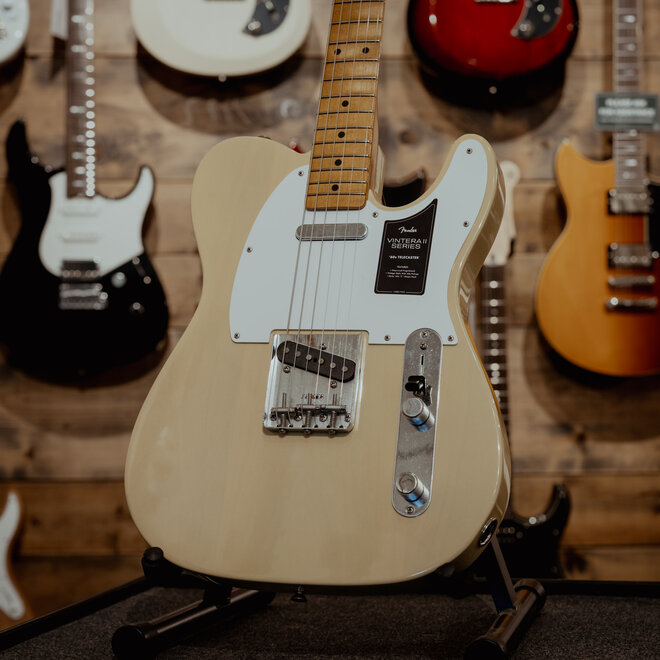 Fender Vintera II Road Worn '60s Telecaster, Maple Fingerboard, Blonde, w/Hardshell Case
