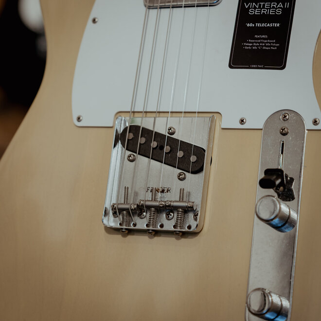 Fender Limited Edition Vintera II Road Worn '60s Telecaster, Maple Fingerboard, Blonde, w/Hardshell Case
