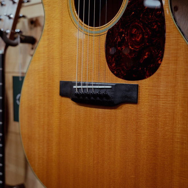 Martin 000-18 Standard Acoustic Guitar with K&K Pure Mini Pickup w/Case