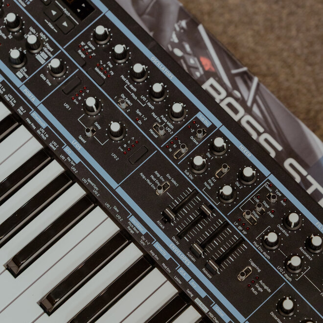 Novation Bass Station II 25-Key Monophonic Synthesizer