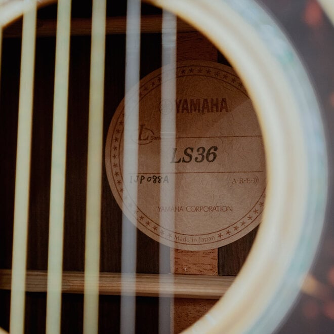 Yamaha LS36 ARE II Folk Acoustic Guitar, Solid Engelmann Spruce/Solid Indian Rosewood, w/Hardshell Case