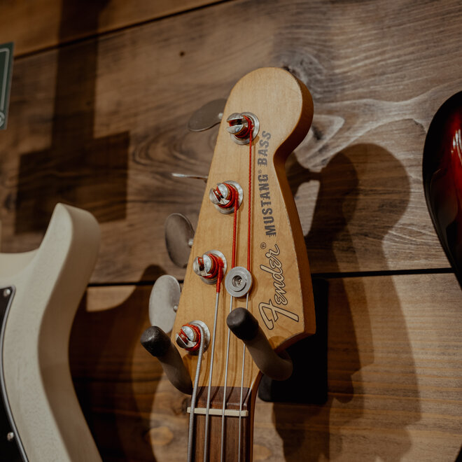 Fender JMJ Road Worn Mustang Bass, Black w/Gigbag