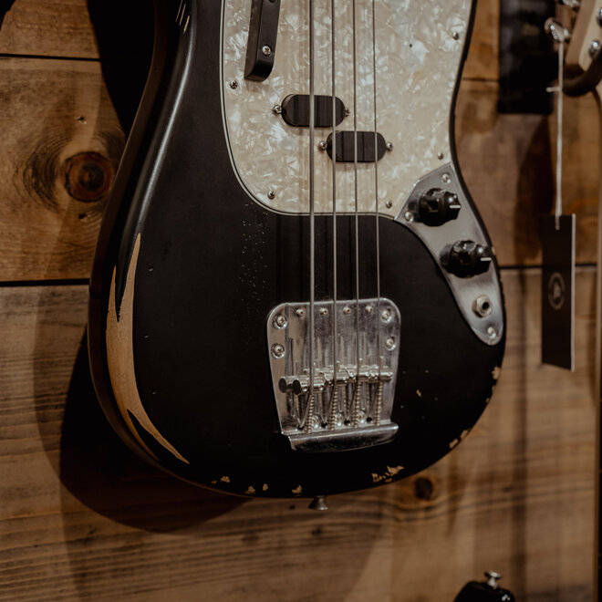 Fender JMJ Road Worn Mustang Bass, Black w/Gigbag