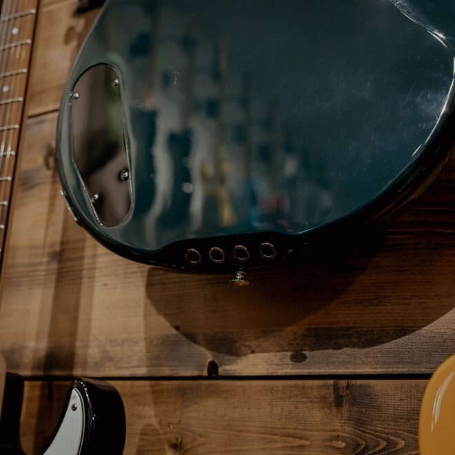 Yamaha BB434 BB 400 Series Bass Guitar, Passive, 4-String, Teal Blue