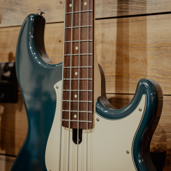 Yamaha BB434 BB 400 Series Bass Guitar, Passive, 4-String, Teal Blue