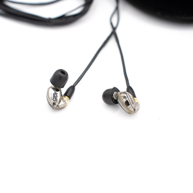 Shure SE425 Sound Isolating Earphones