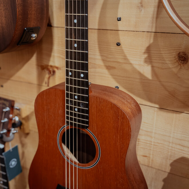 Taylor BT2 Baby Taylor Acoustic, Mahogany w/Gigbag