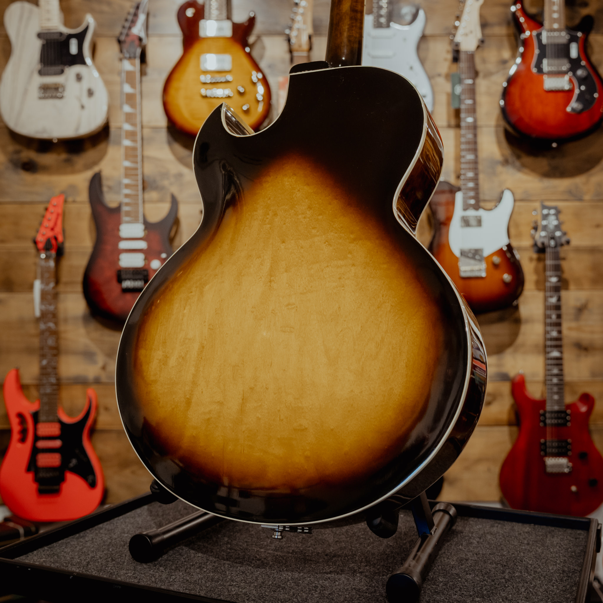 1976 Gibson ES-175D Hollowbody Electric Guitar, Sunburst w/Case