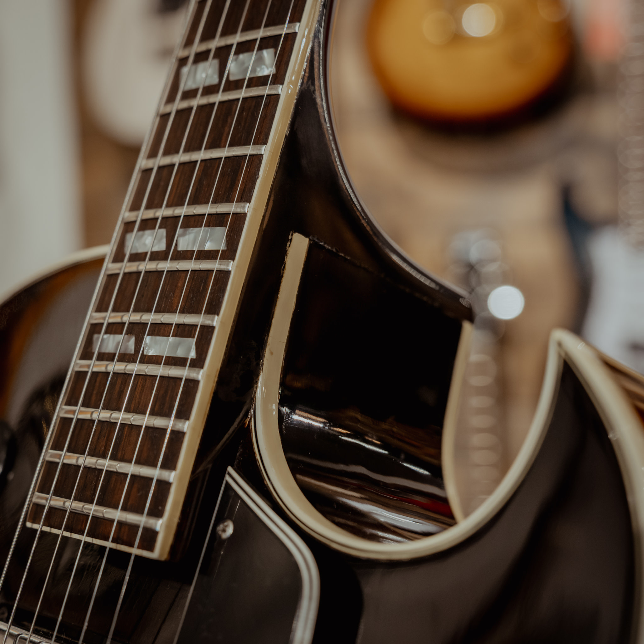 1976 Gibson ES-175D Hollowbody Electric Guitar, Sunburst w/Case