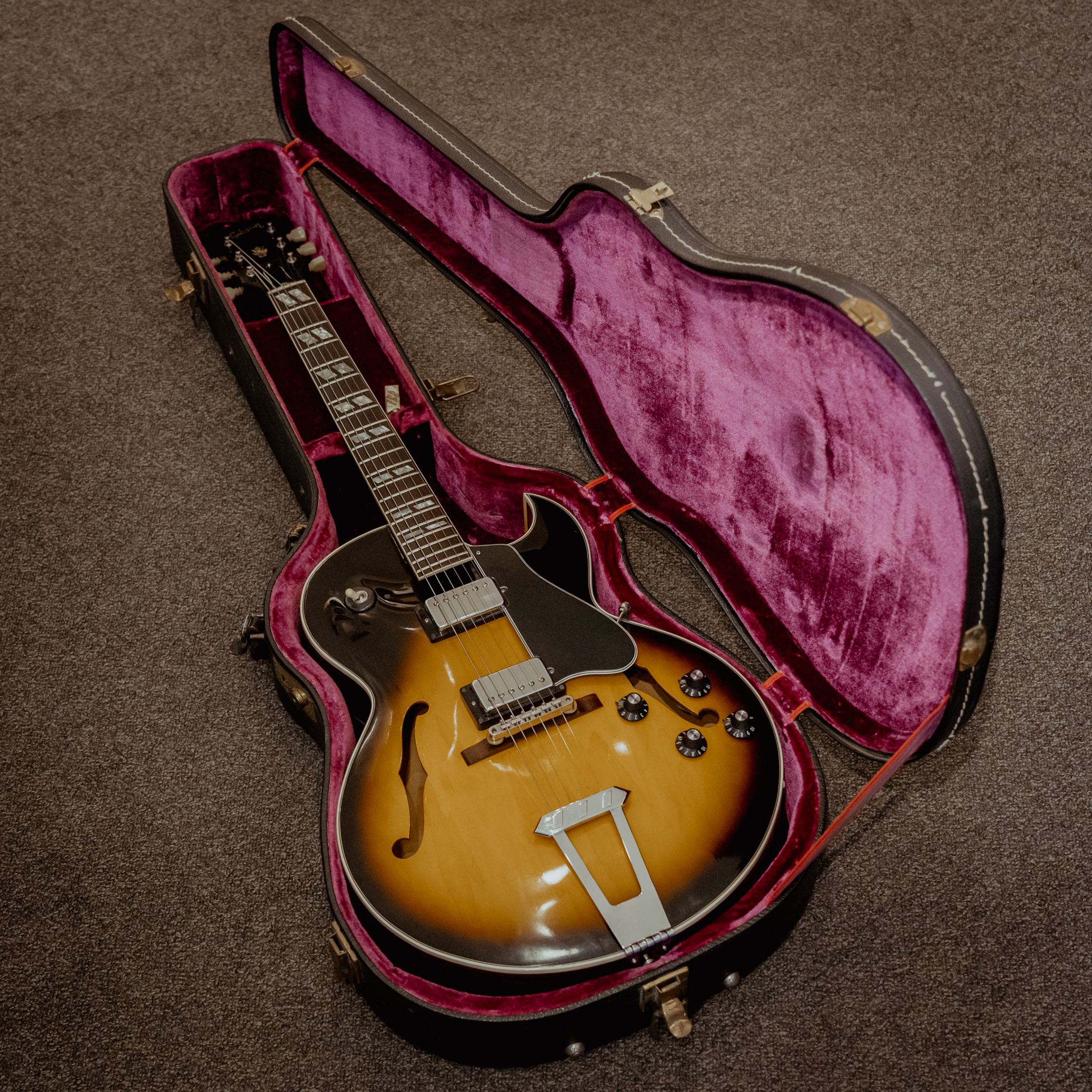 1976 Gibson ES-175D Hollowbody Electric Guitar, Sunburst w/Case