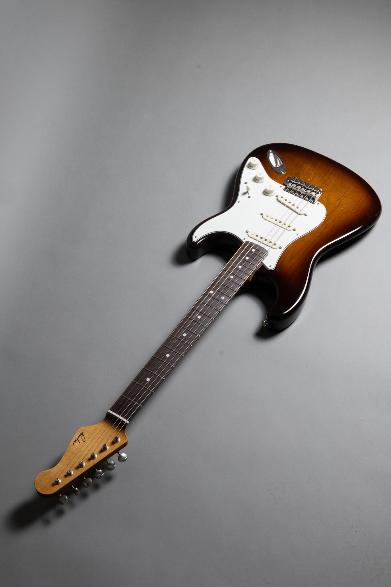 Lewis Parker Guitar Co. Signature 'S' Electric Guitar, Tobacco Sunburst Light Relic, w/Hardshell Case